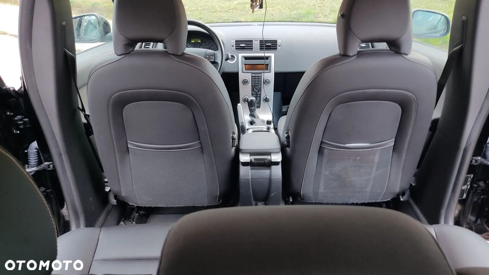 Volvo V50 - 11