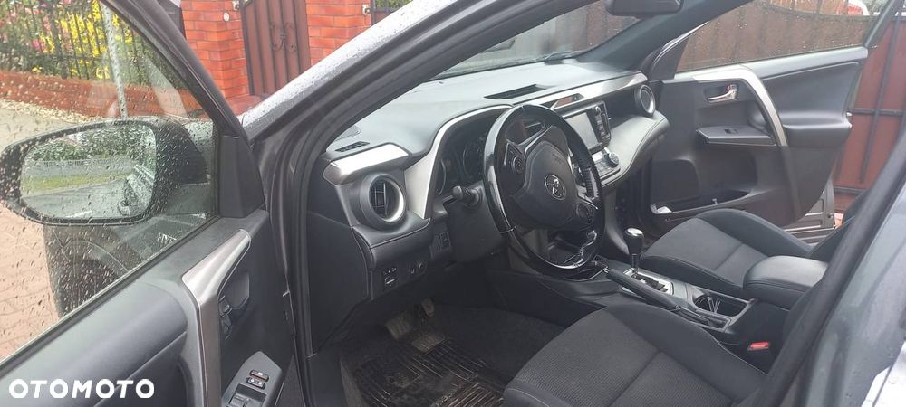 Toyota RAV4 Hybrid Premium 4x2 - 9