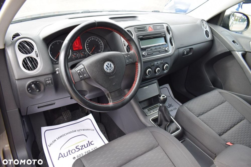 Volkswagen Tiguan - 15