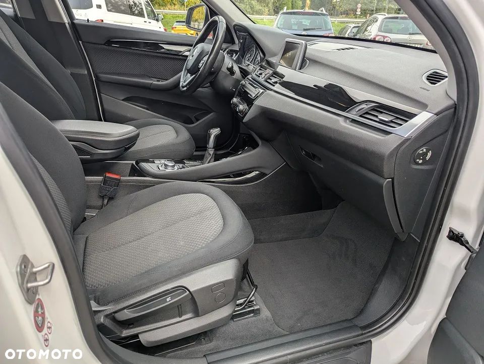 BMW X1 sDrive18d - 25