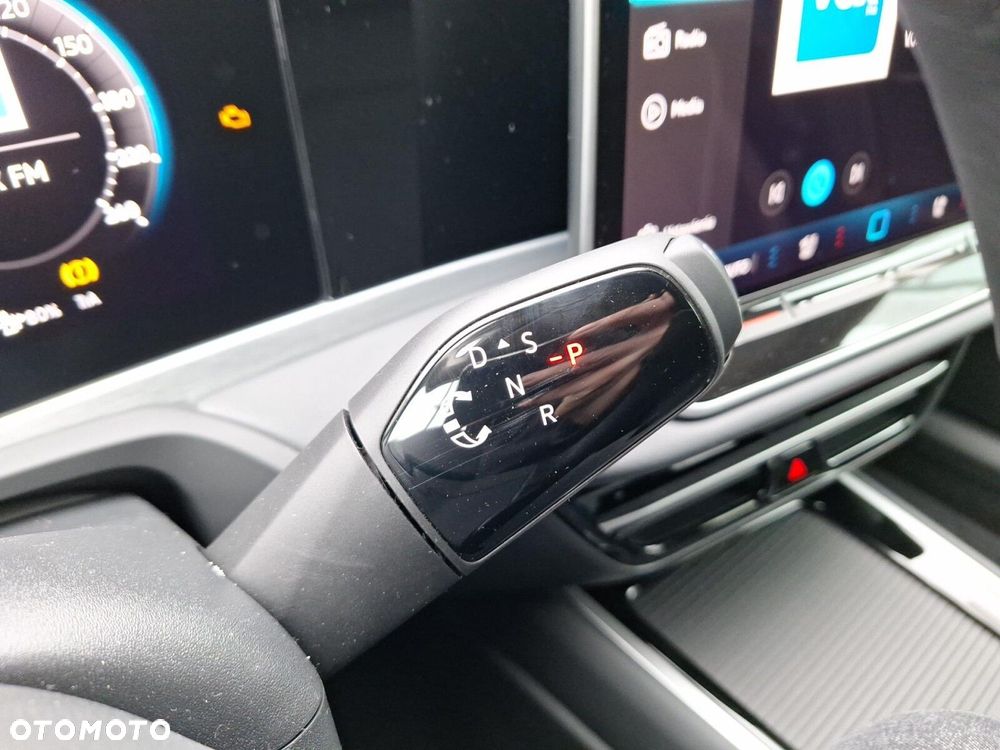 Volkswagen Passat - 34