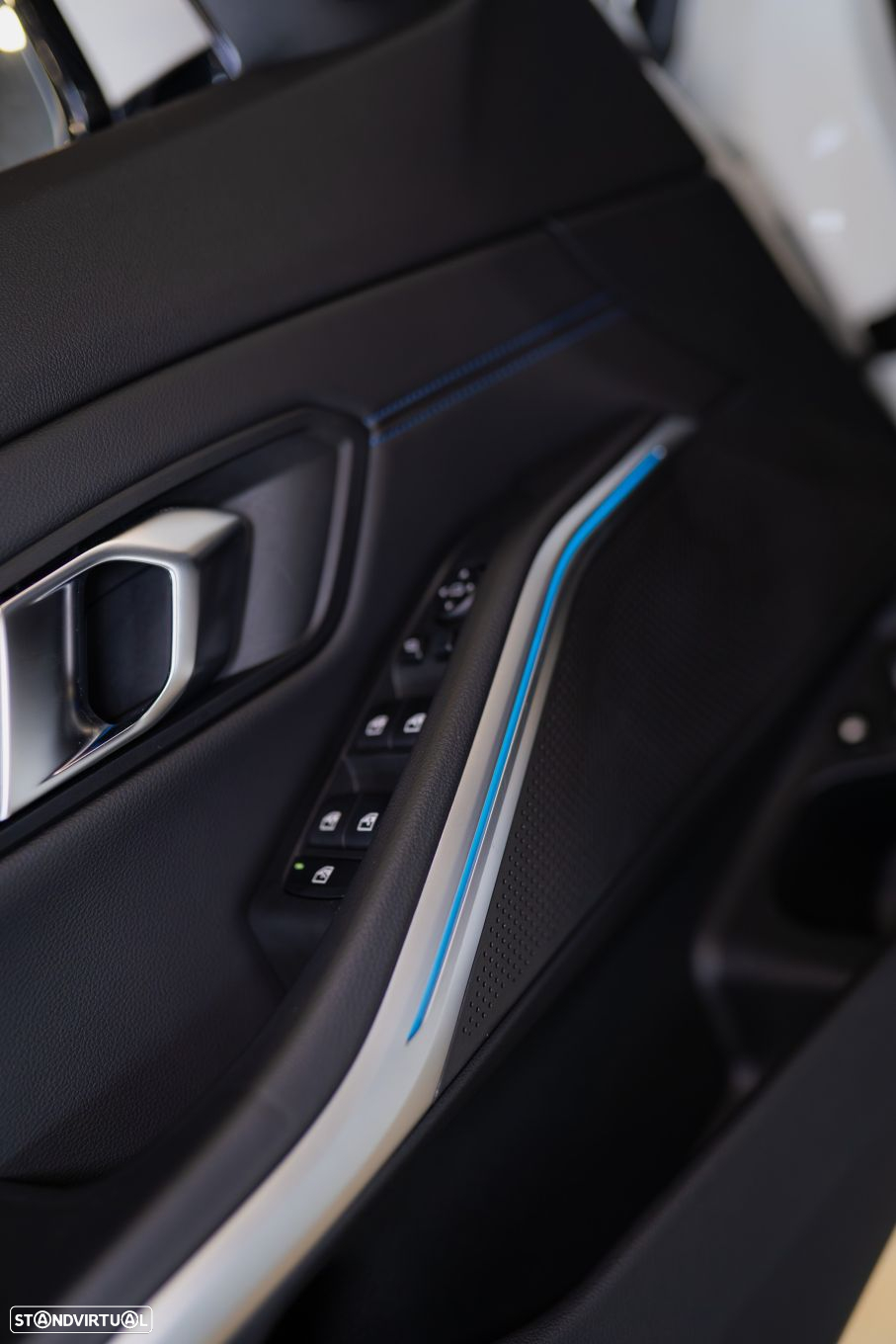 BMW 320 e Touring Pack M Auto - 23