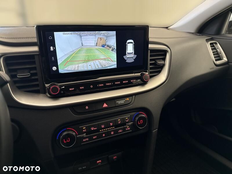 Kia Ceed 1.5 T-GDI M - 17