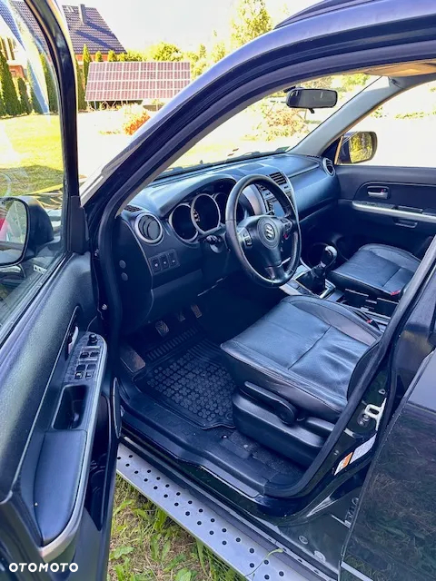 Suzuki Grand Vitara 1.9 DDiS Premium - 9