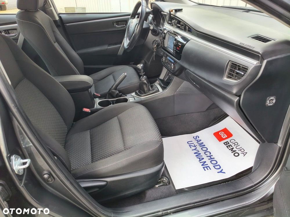 Toyota Corolla - 22