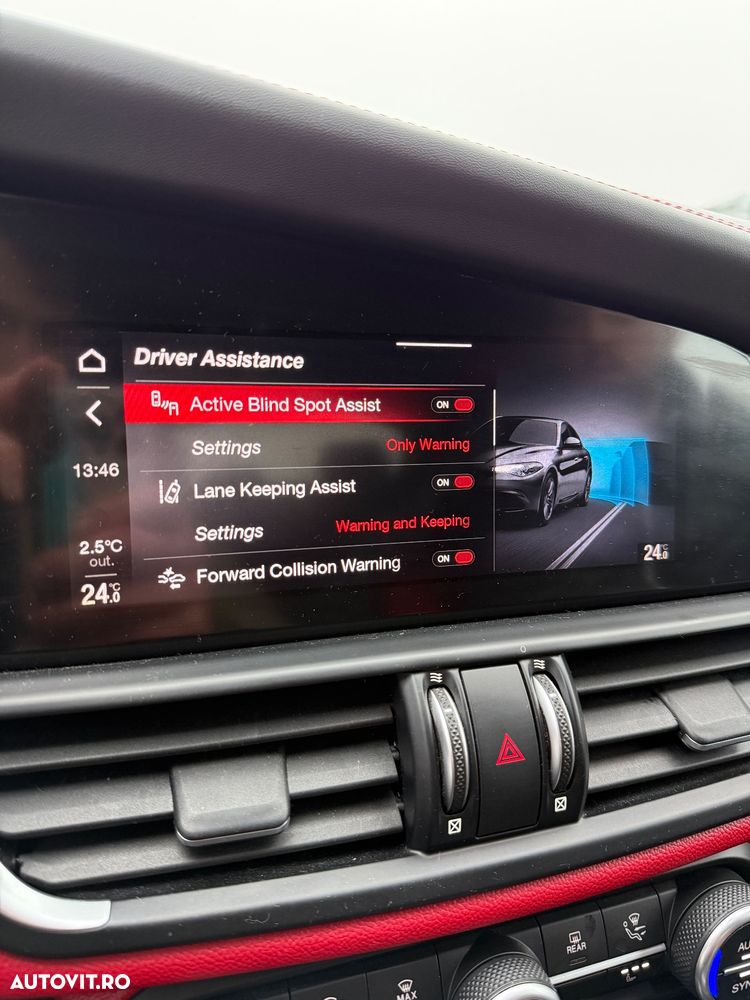 Alfa Romeo Giulia 2.0 Turbo 16V AT8 Veloce Ti - 34