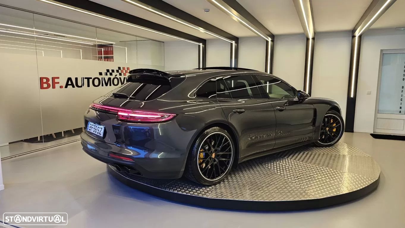 Porsche Panamera Sport Turismo 4 E-Hybrid 10 Years Edition - 4