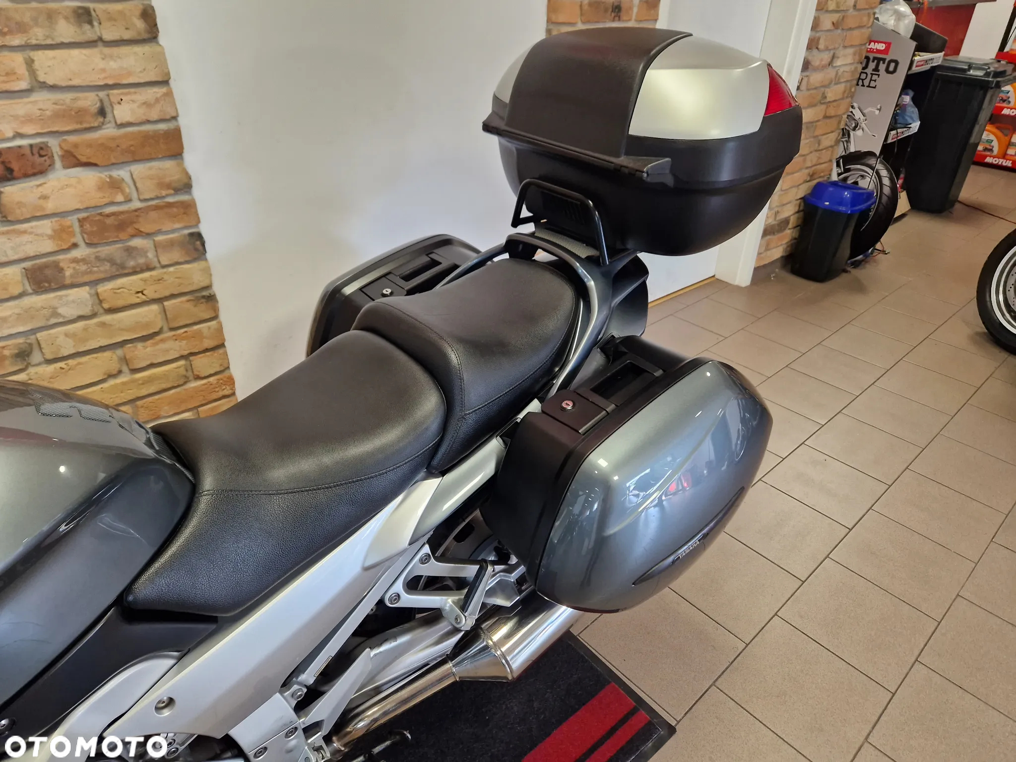 Yamaha FJR - 15