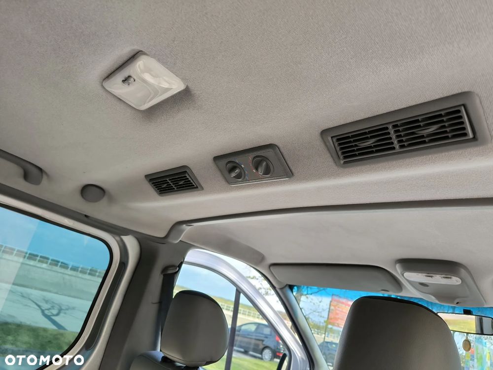Opel Vivaro L2H1 2.9t - 34