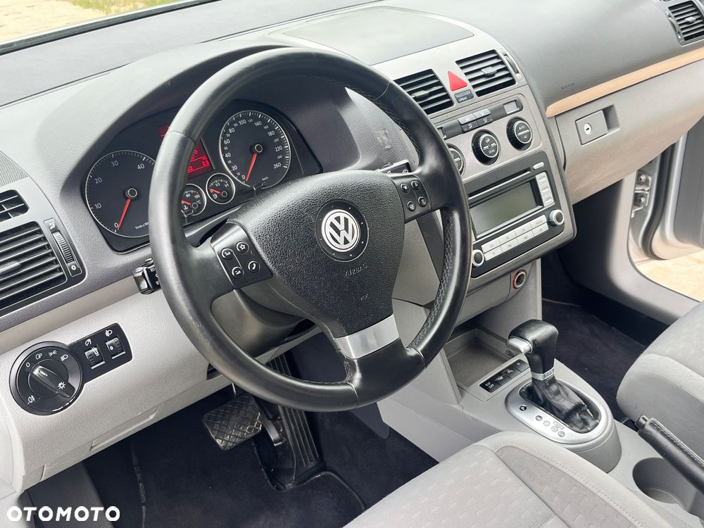 Volkswagen Touran 1.9 TDI DSG Trendline - 17