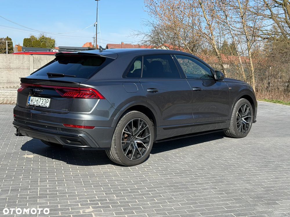 Audi Q8 - 5