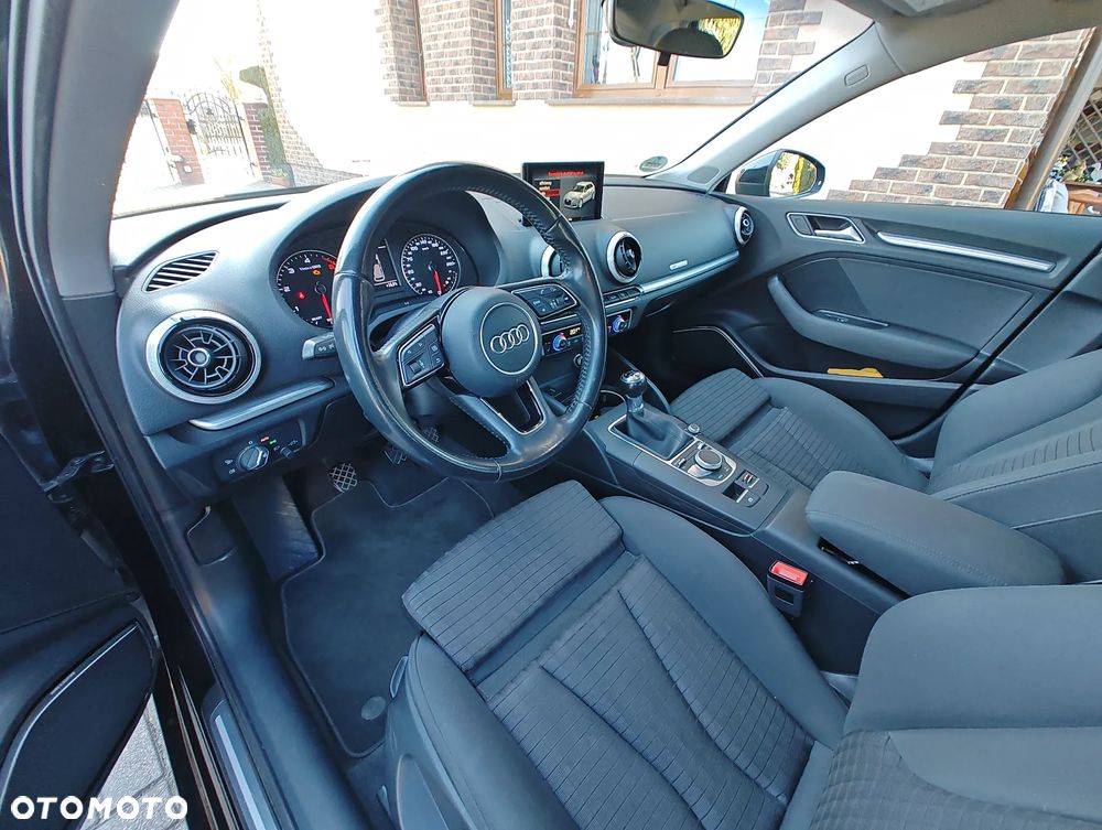 Audi A3 Sportback 2.0 TDI Attraction - 8