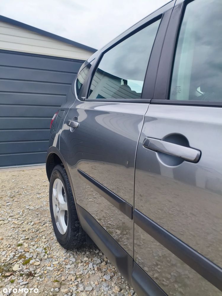 Nissan Qashqai 1.6 I-Way - 11