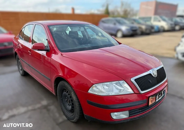 Dezmembrari / Dezmembrez SKODA OCTAVIA 2