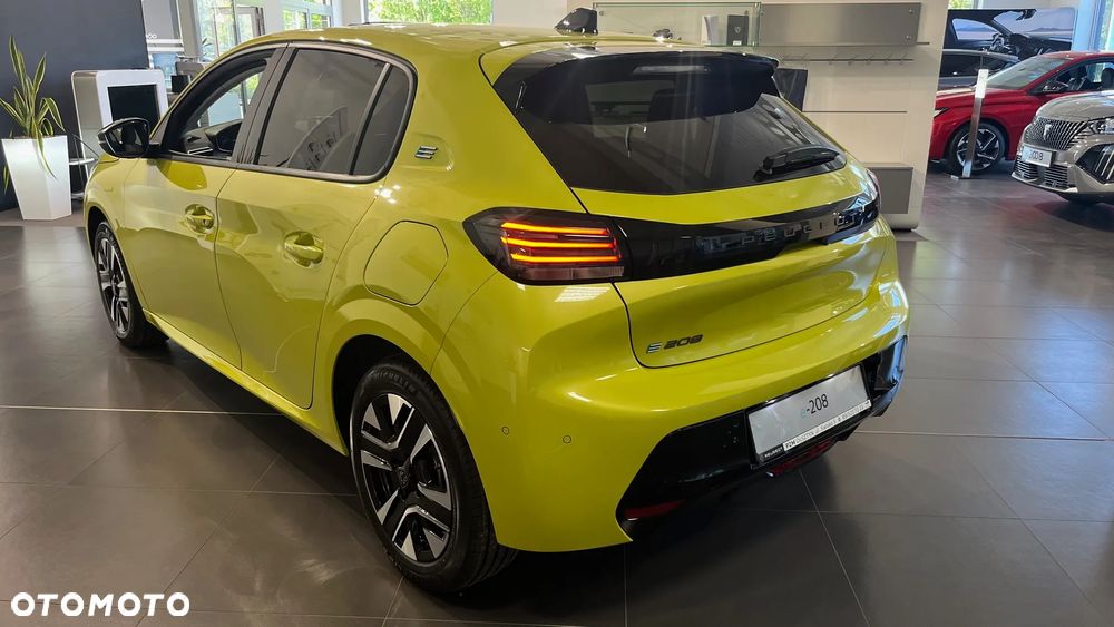 Peugeot 208 e-208 54kWh Allure - 5