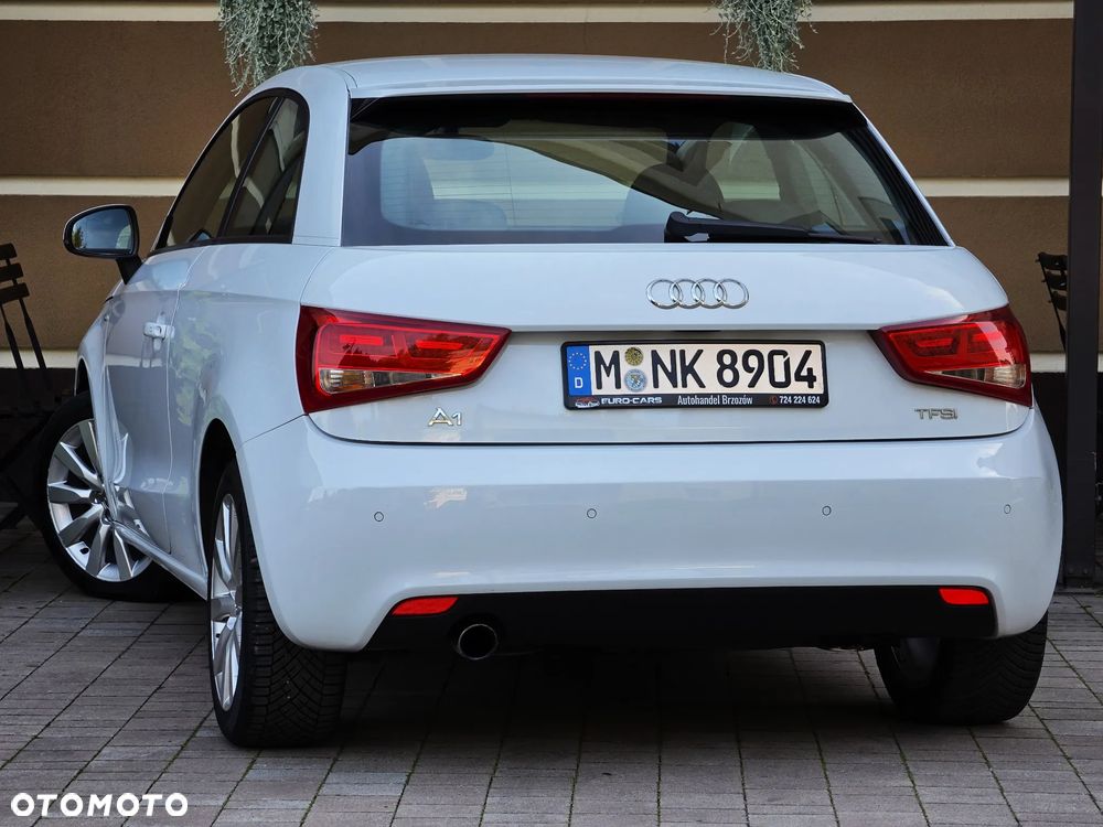 Audi A1 3-drzwiowe 1.2 TFSI S line edition - 4