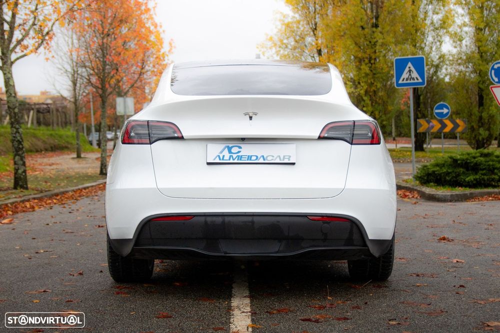 Tesla Model Y RWD - 44