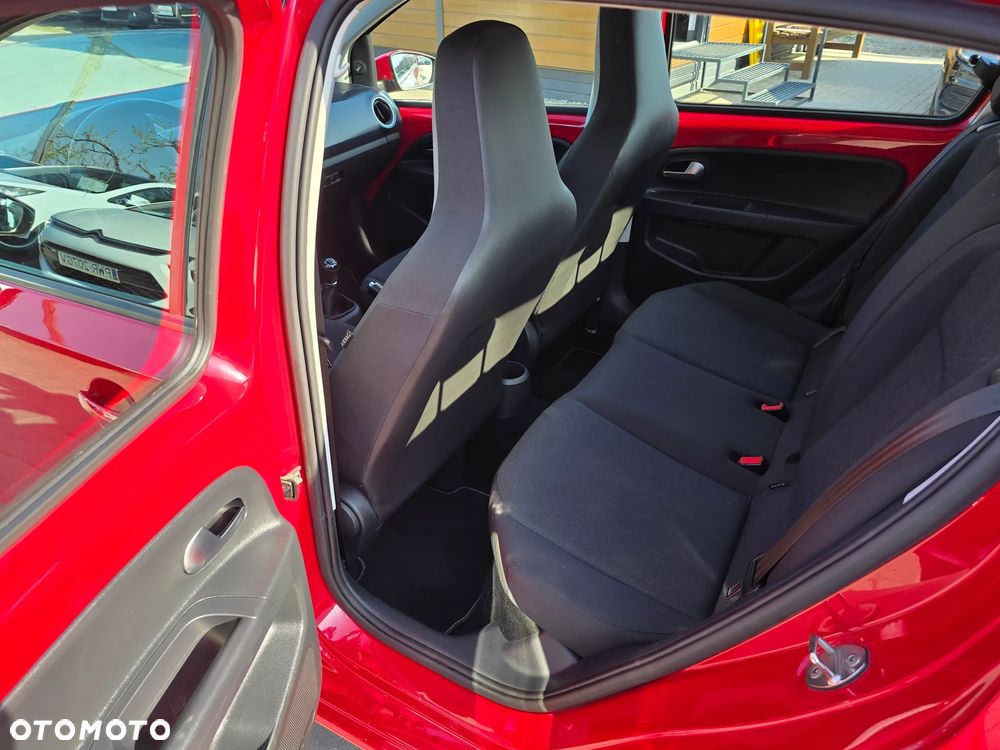 Volkswagen up! - 9