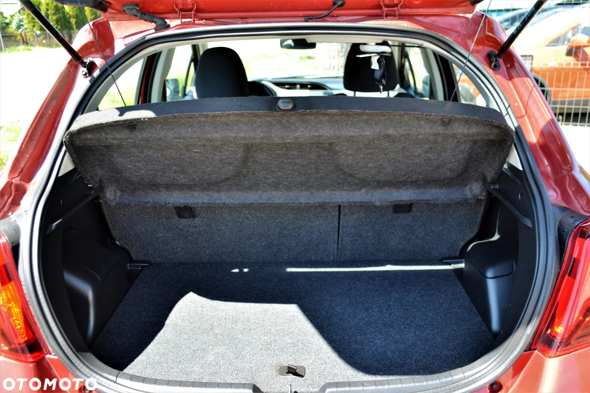 Toyota Yaris 1.33 Prestige - 12