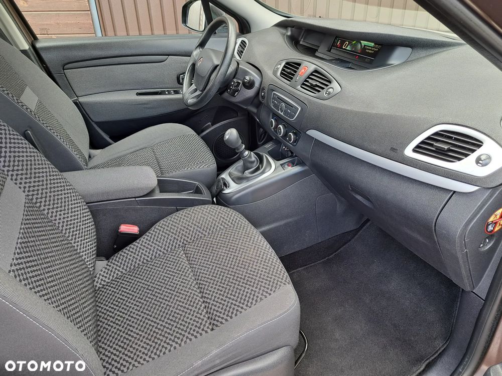 Renault Scenic 1.6 16V Expression - 28