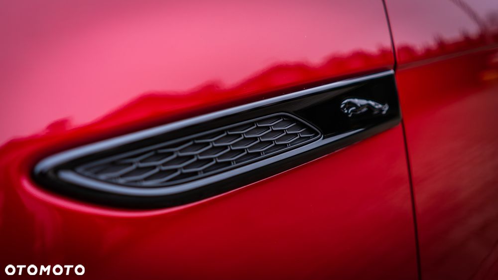 Jaguar F-Pace - 10