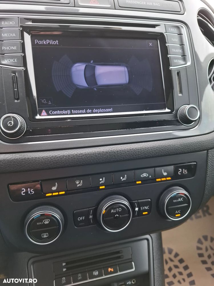 Volkswagen Tiguan 2.0 TDI SCR 4MOTION BlueMotion Technology Lounge Sport & Style - 32