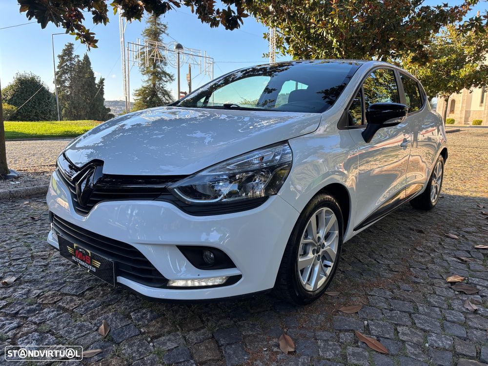 Renault Clio - 1