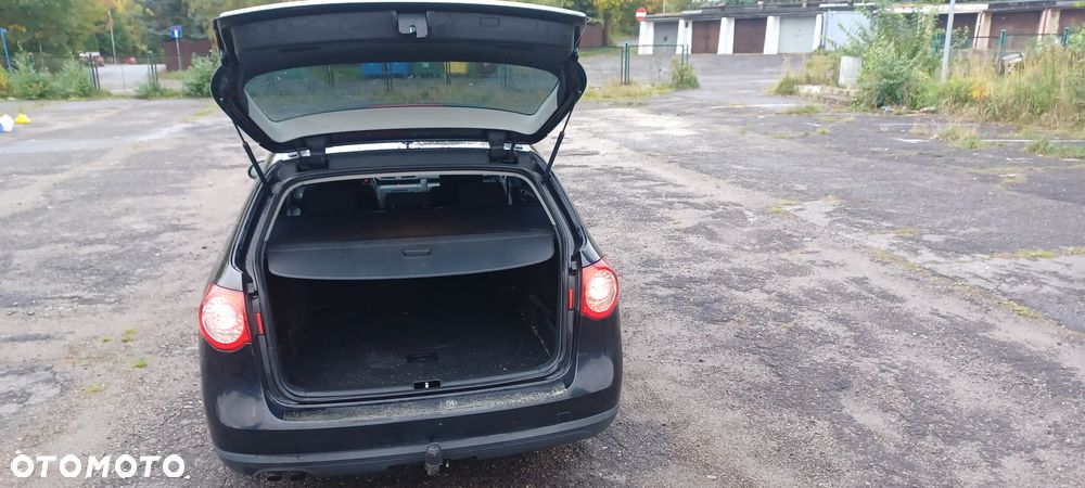 Volkswagen Passat 1.9 TDI Highline - 7