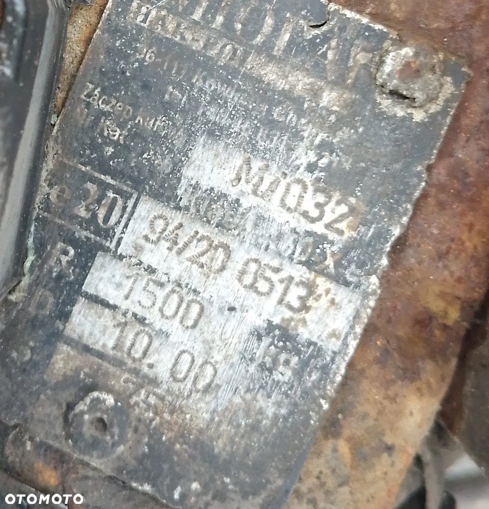 mercedes c-klasa w203 sedan hak holowniczy - 3