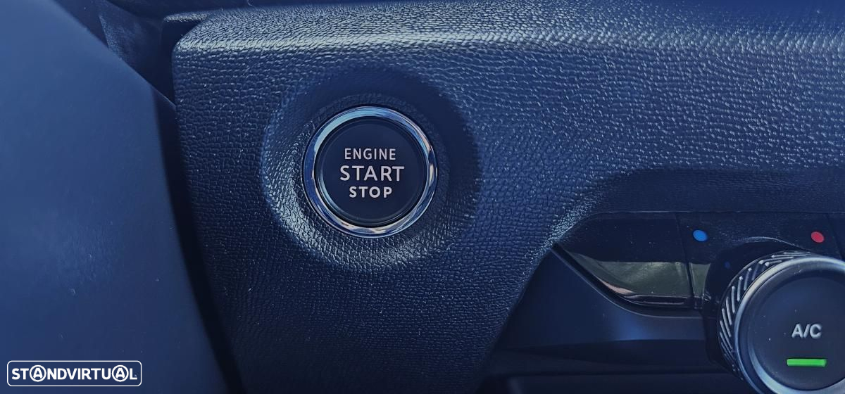 Citroën C4 BlueHDi 130 Stop&Start EAT8 SHINE - 17