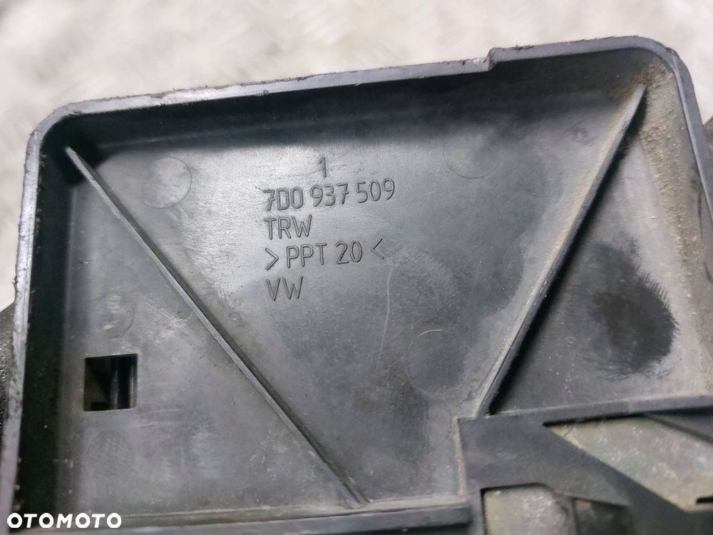 SKRZYNKA BEZPIECZNIKÓW AKUMULATORA VOLKSWAGEN TRANSPORTER T4 LIFT - 5
