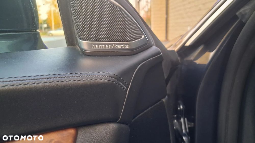 Mercedes-Benz CLS - 30