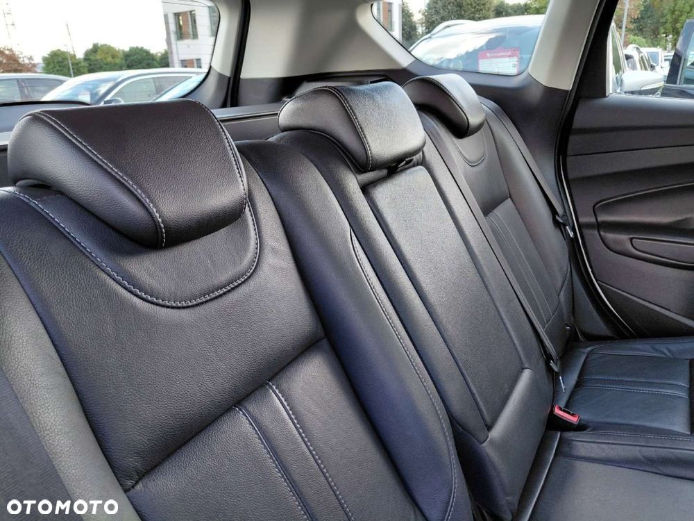 Ford Kuga - 20