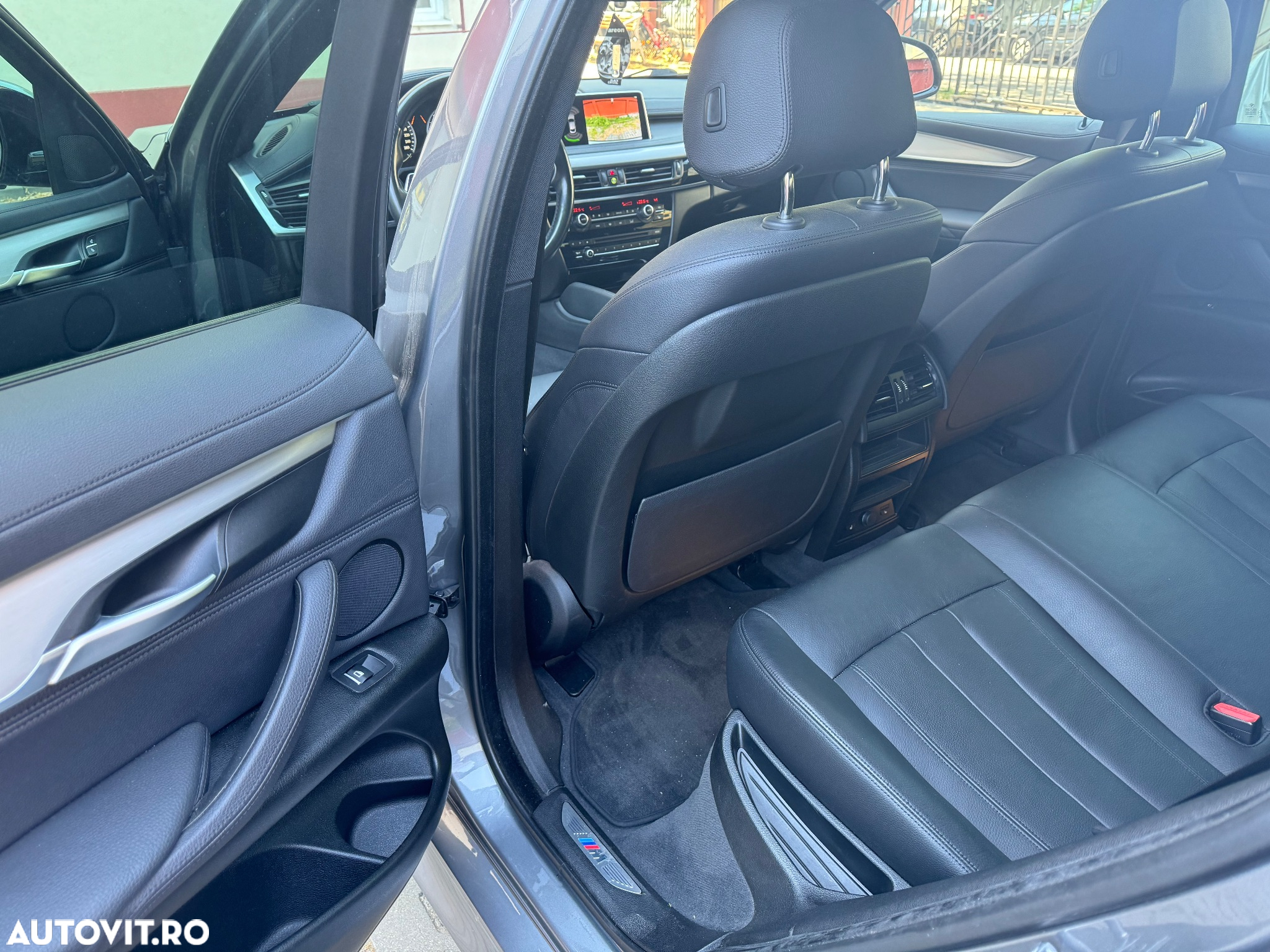 BMW X6 xDrive30d - 16