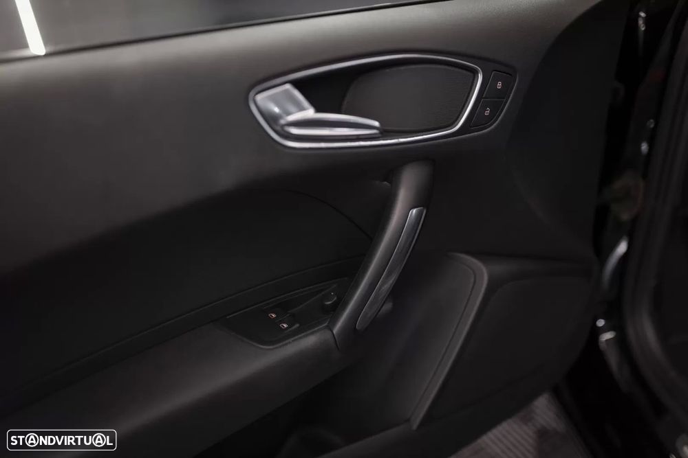 Audi A1 1.6 TDI S-line - 8