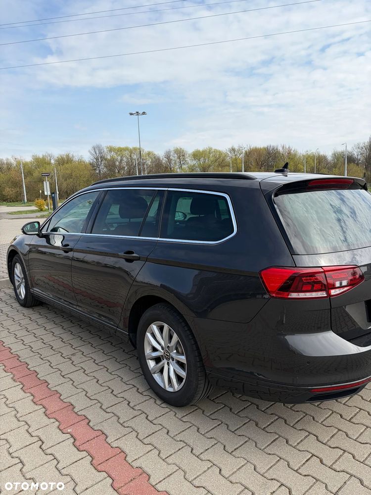 Volkswagen Passat 2.0 TDI EVO Business DSG - 8
