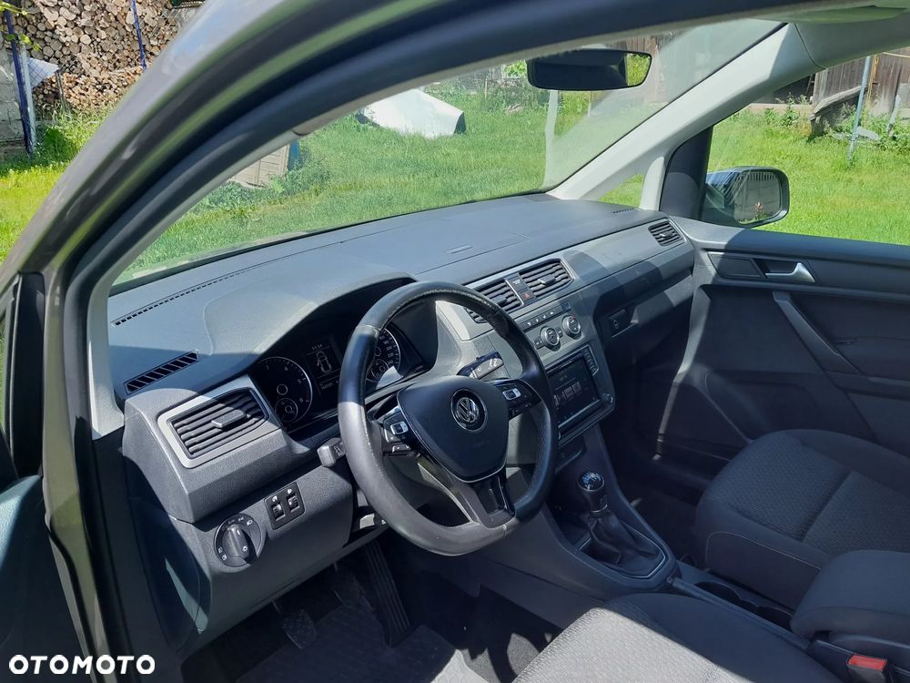 Volkswagen Caddy Maxi 2.0 TDI Trendline 4Motion - 16