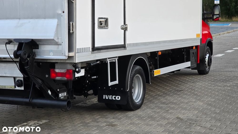 Iveco IVECO DAILY 72C18 3.0 180KM DMC 7200 ❗❗ MODEL 2019 / CARRIER XARIOS 500 / MROŹNIA +32 -32 / ZABUDOWA JEGGER 10 EP / GRUBA ŚCIANA / WINDA BAR 1000KG / NAVI / KAMERA COFANIA / RADAR  / SERWIS ASO / ŁADOWNOŚĆ 3600KG❗❗ JAK NOWY❗❗ - 16