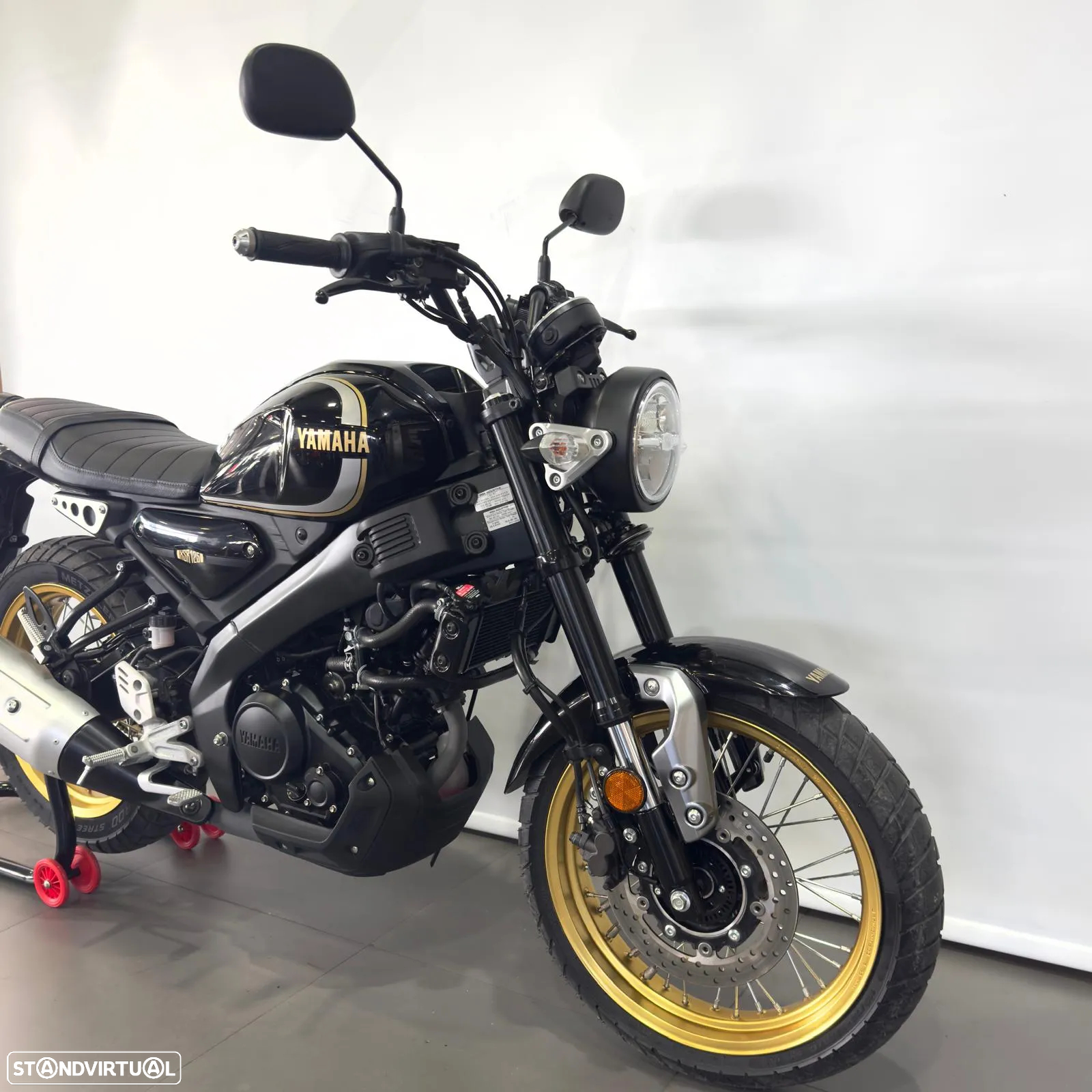 Yamaha XSR 125 Legacy - 2