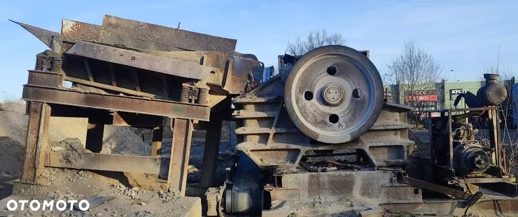Inny Makrum 4015 - 2