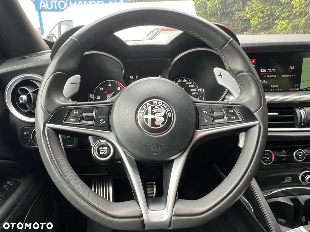 Alfa Romeo Stelvio 2.2 JTDM Executive Q4 - 29