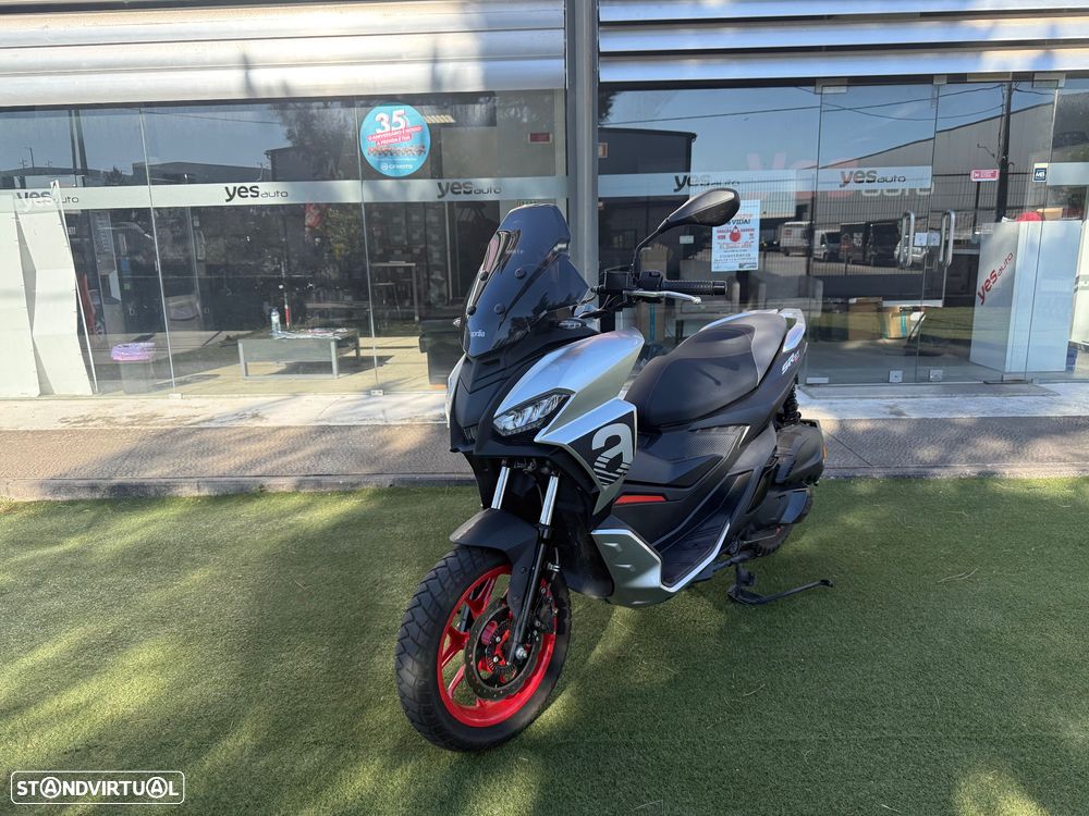 Aprilia SR GT 125 - 3