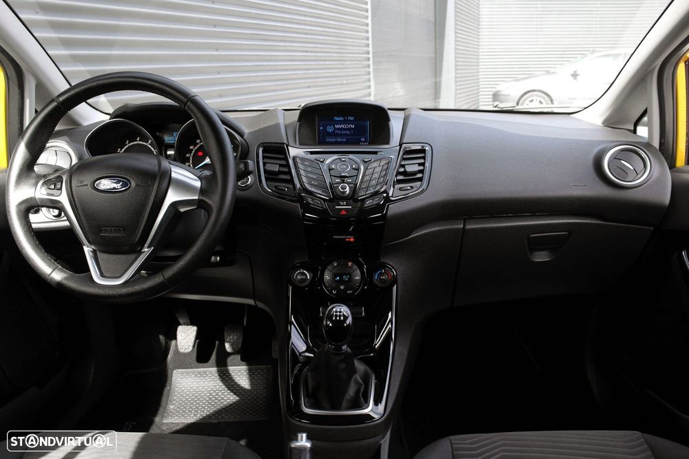 Ford Fiesta 1.0 EcoBoost Titanium - 28