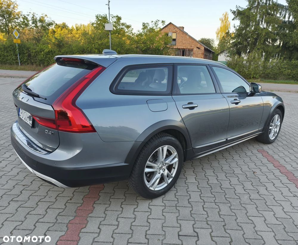 Volvo V90 Cross Country D4 AWD Geartronic Pro - 6