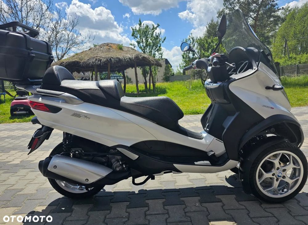 Piaggio MP-3 - 6