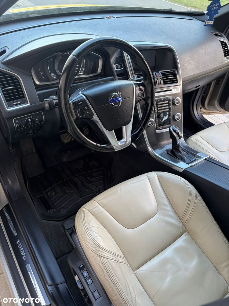 Volvo XC 60 - 16