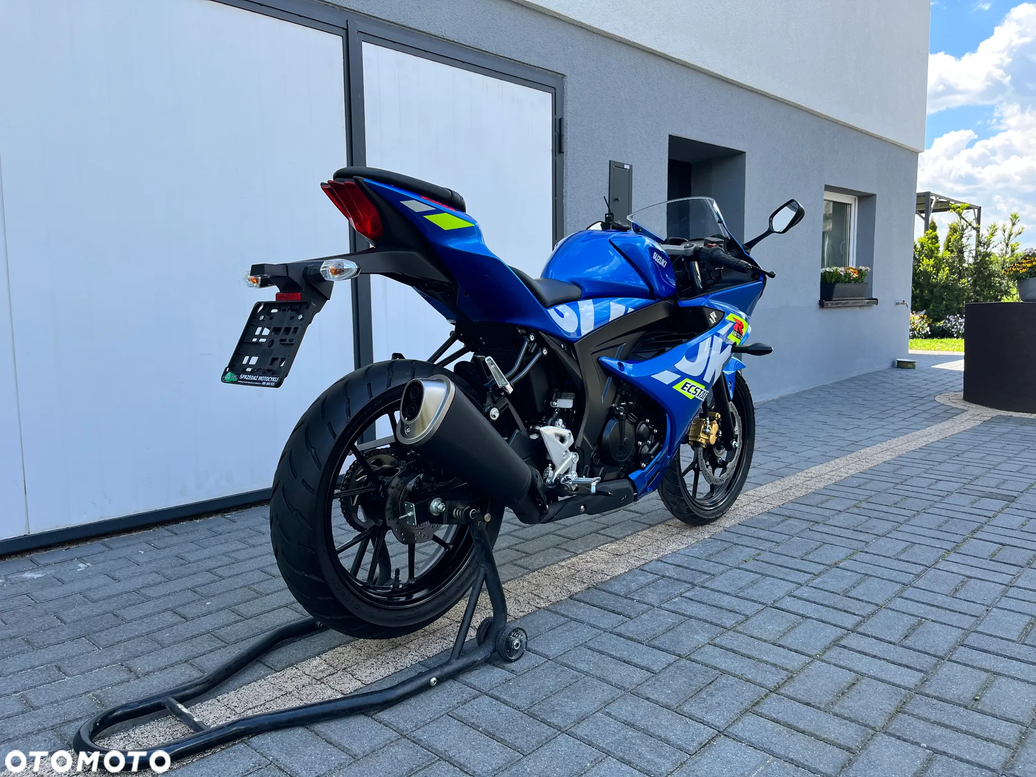 Suzuki GSX-R - 4