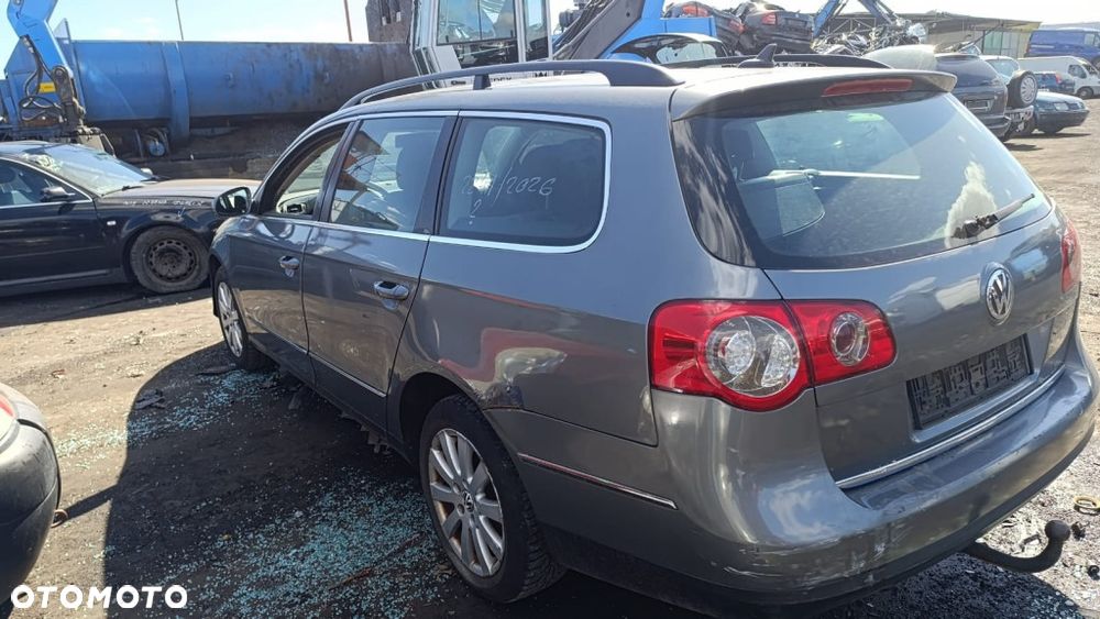 36135 VW Passat B6 model od 06 10 silnik 2.0 TDI BMA lakier LA7T - 7