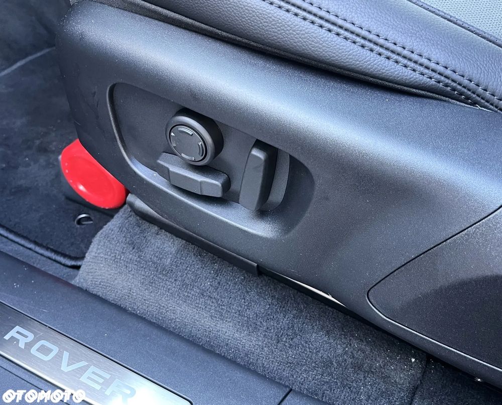 Land Rover Range Rover Velar D200 Dynamic SE - 15