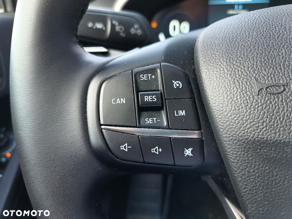 Ford Focus 1.0 EcoBoost mHEV Titanium X - 18